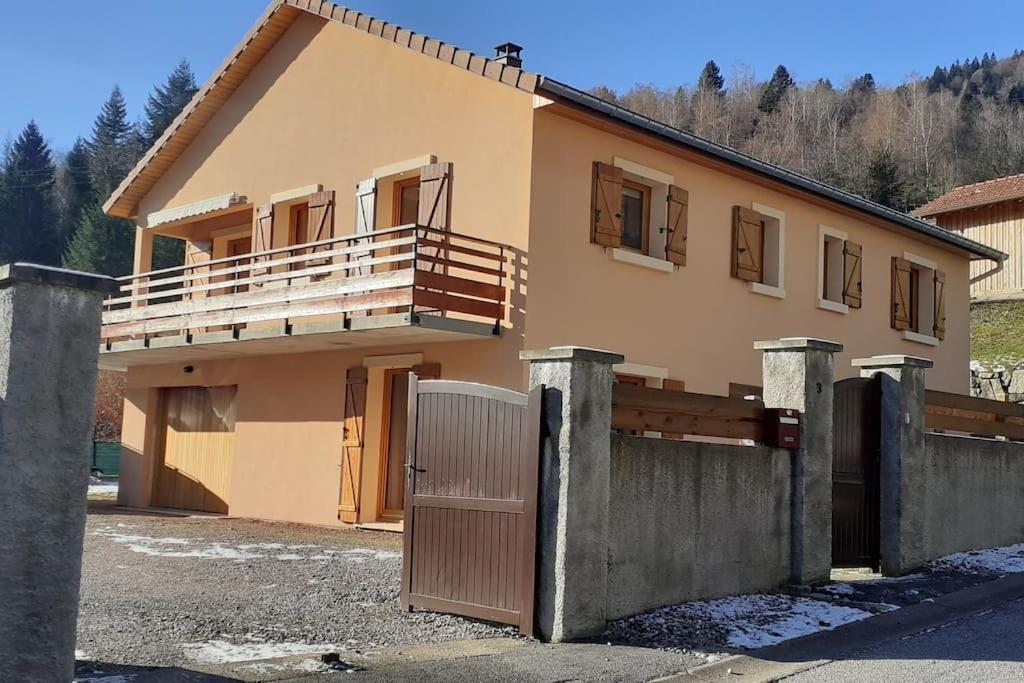 Les Randogodilleurs Avec Jacuzzi A 2Kms Des Pistes Et 350M Du Theatre Du Peuple ! Villa Bussang Dış mekan fotoğraf